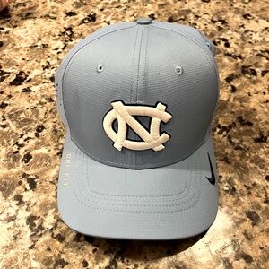 Nike drifit UNC fitted hat